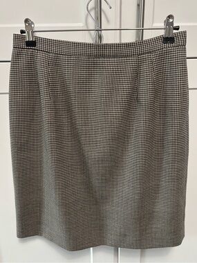 Talbots Houndstooth Pencil Skirt in Black and White, size 12